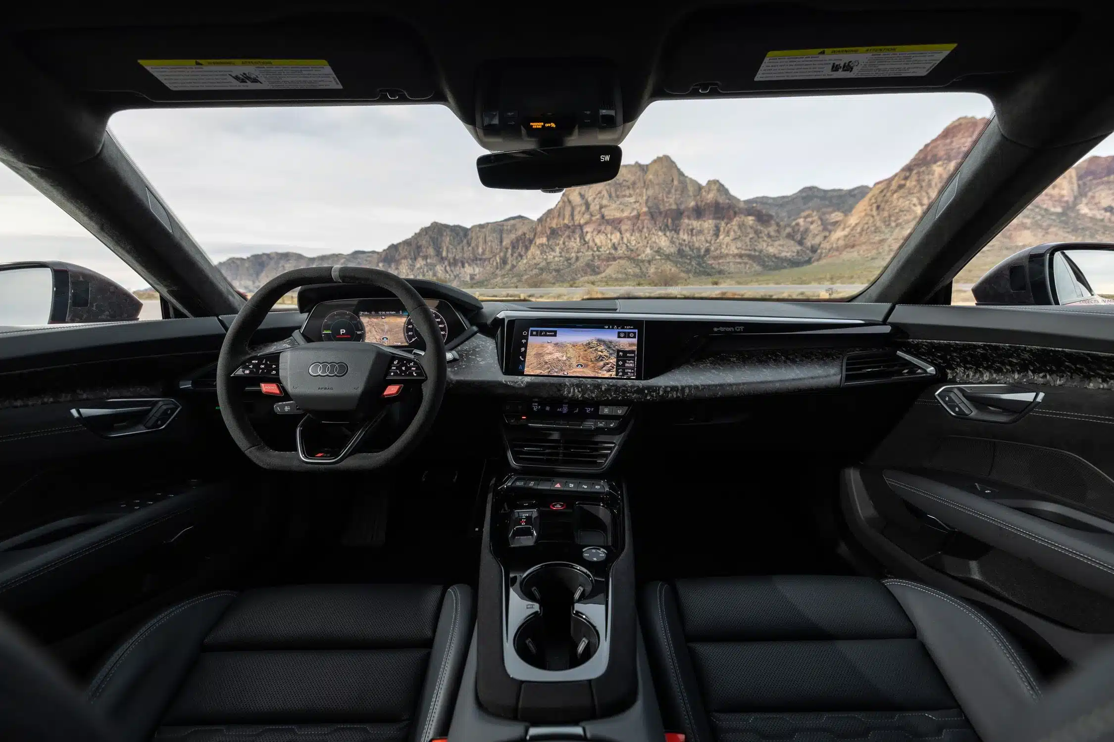 Audi RS e-tron GT 2024: Strom statt Sprit, aber Gänsehaut garantiert 1 Audi RS e-tron GT 2024 cockpit